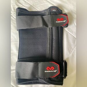 McDavid Black Knee Support Brace